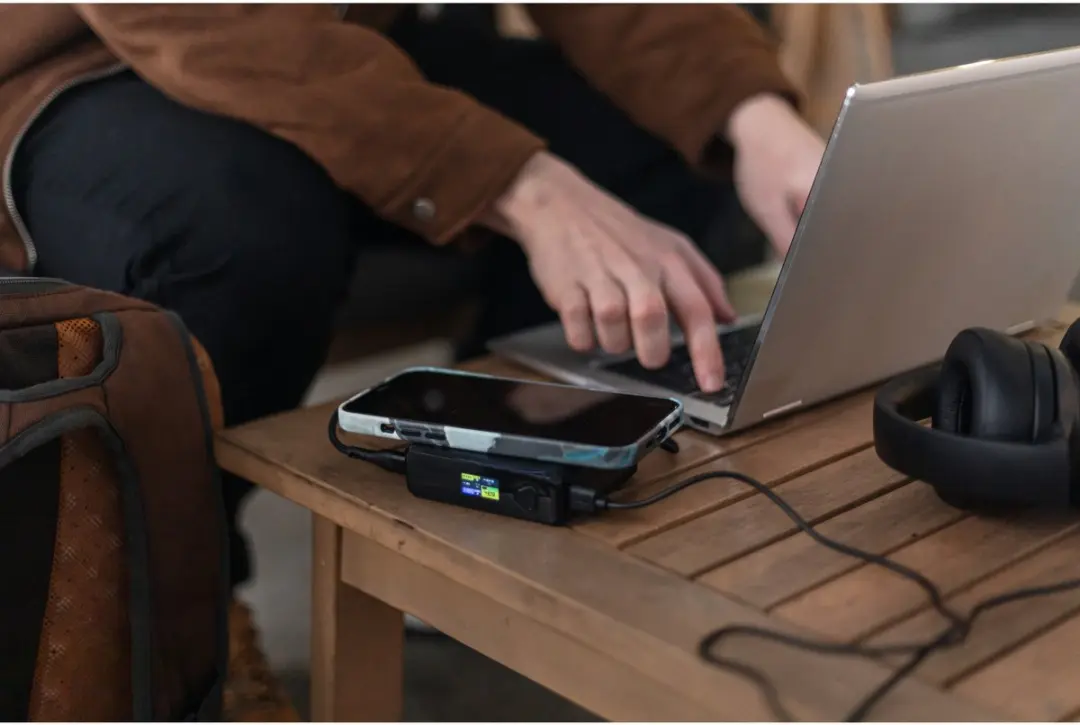 Sandberg Travel Powerbank 20000 PD100W 20000mAh - 100W - Zwart