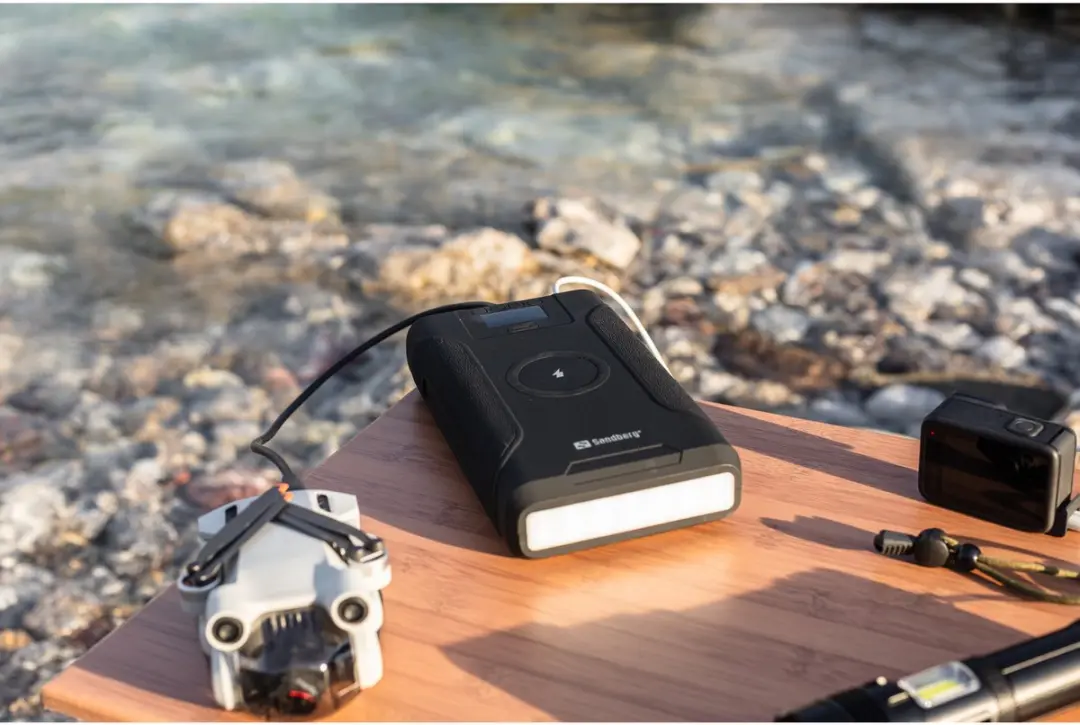 Sandberg Survivor Powerbank 76800mAh 120W - 7-in-1 Black