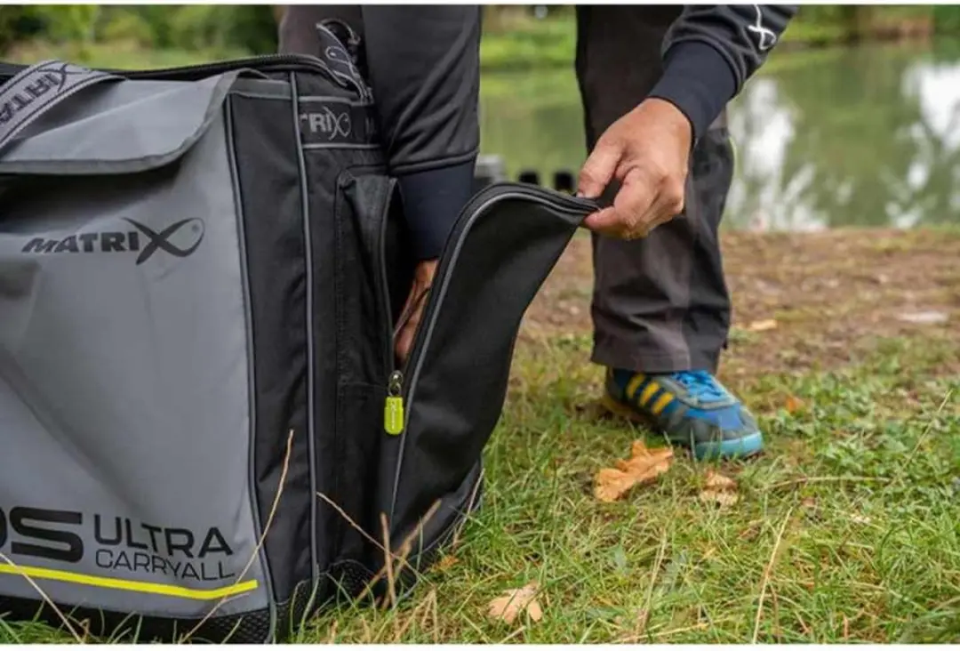 Matrix Aquos Ultra Carryall GLU175 - 1 Stuks - Zwart