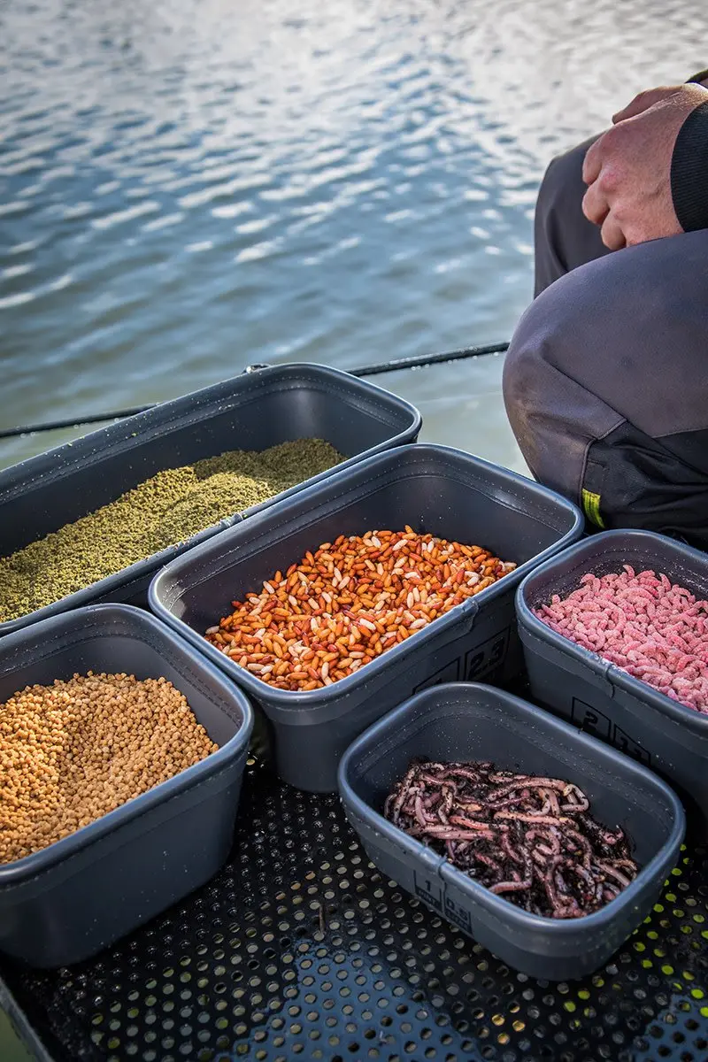 Matrix EVA Stacking Bait Tub Set - 5 Stuks - Zwart