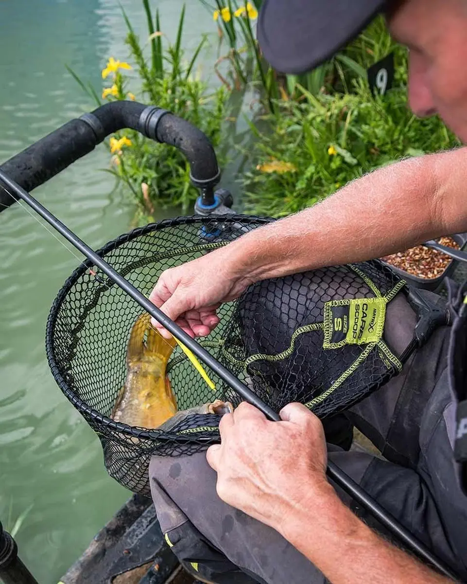 Matrix Carp Scoop Landing Net Medium 50x40cm