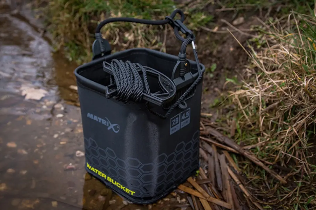 Matrix Eva Water Bucket 4.5L - Zwart