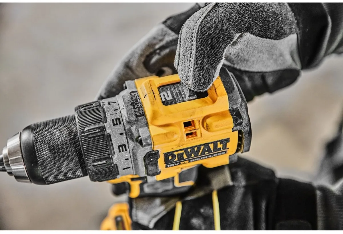 DeWalt DCD800NT Schroefboormachine 18V XR - 2 snelheden - 40mm hout