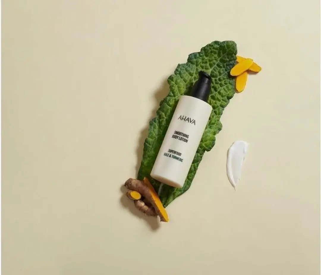 AHAVA Verzachtende Bodylotion 250ml - Anti-aging met Boerenkool & Kurkuma