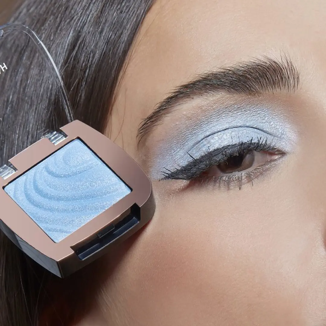 Deborah Milano Color Lovers Oogschaduw 6 Light Blue Sky Parel