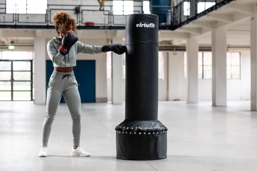 Virtufit Bokspaal Staand 170cm - Zwart
