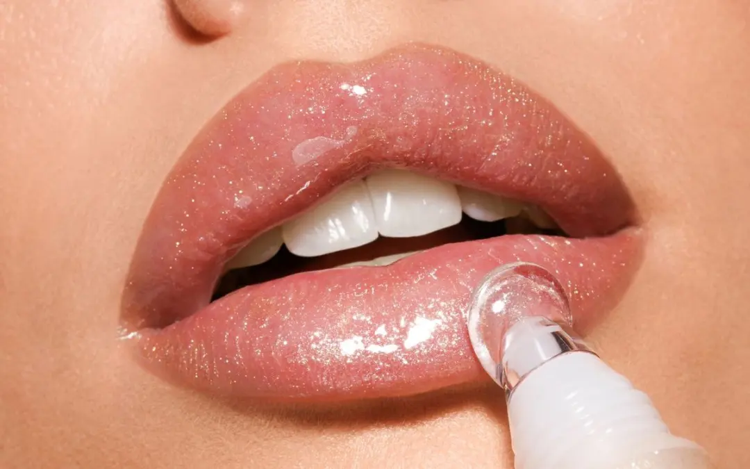 Pupa Milano Shine Bright Lip Gloss Dazzle Gold - 15ml