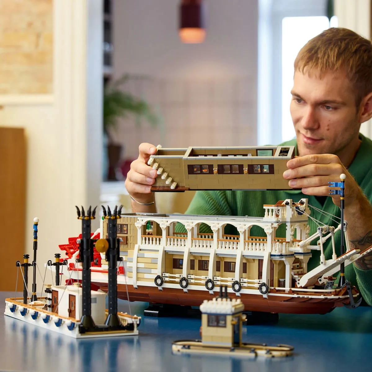 LEGO Ideas Stoomboot Bouwpakket 21356 - 4090 Stukken - Multicolor