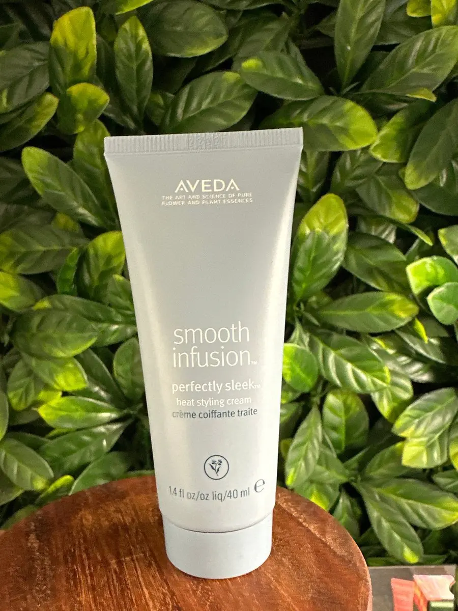 Aveda Smooth Infusion Perfectly Sleek Haarstyling 40ml