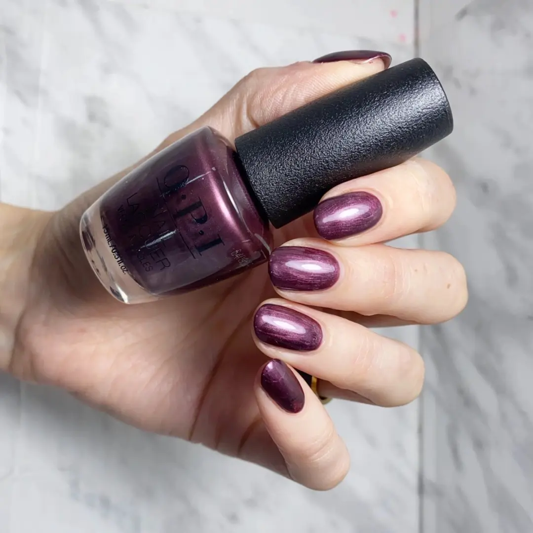 O.P.I. Nagellak Vampsterdam - Paars NL H63