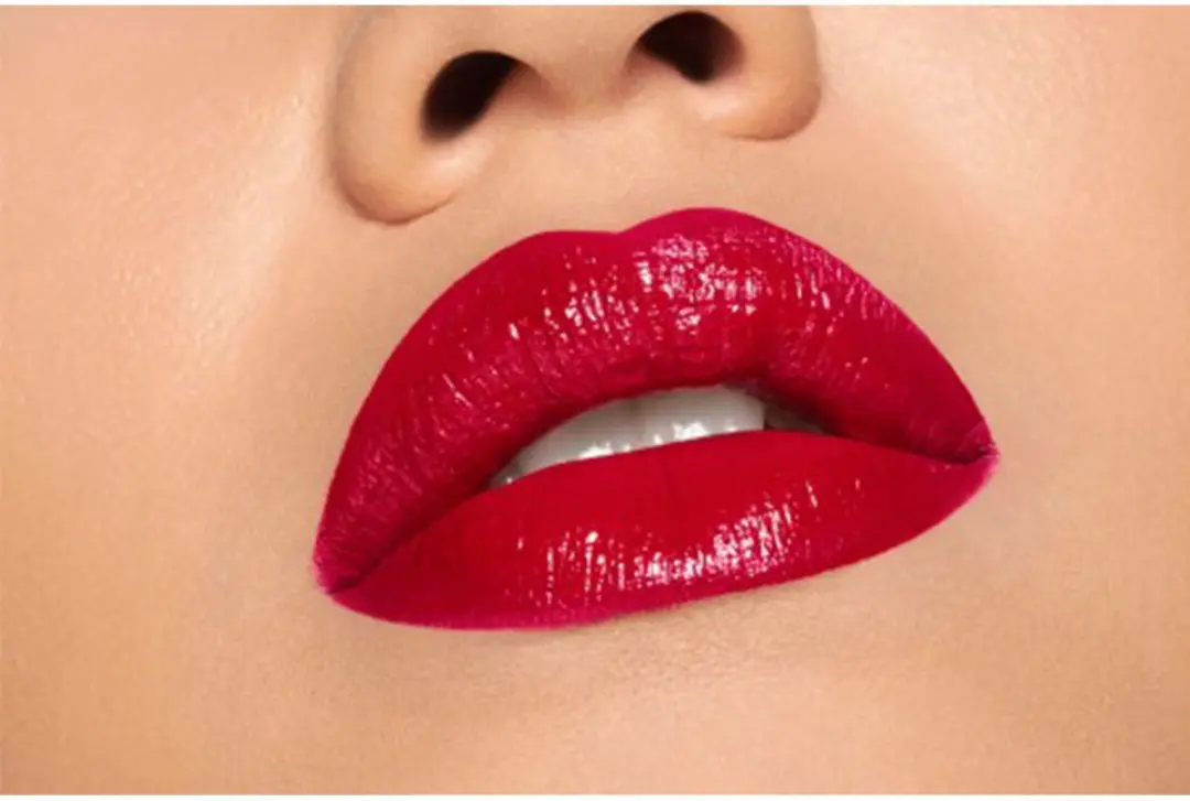 Pupa Milano Vamp! ExtreMe Colour Lipstick Lovely Cherry - 3,5 g