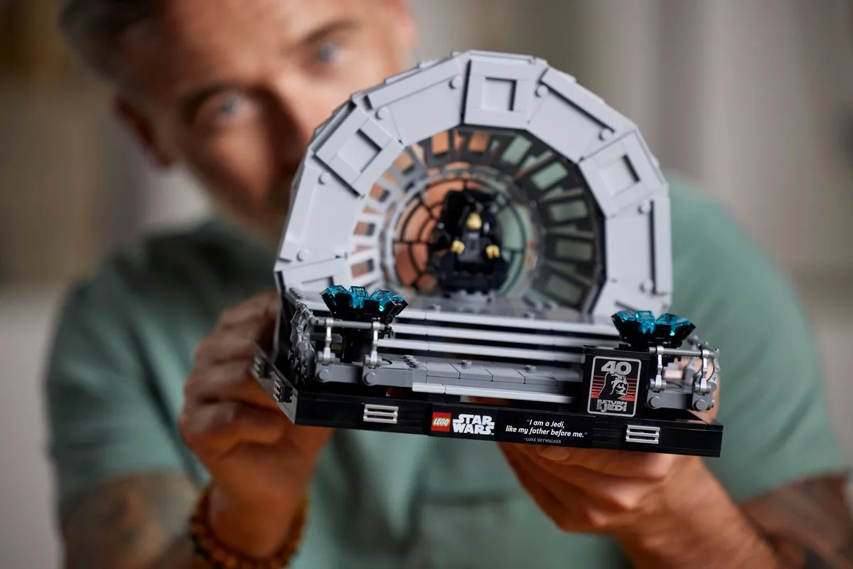 LEGO Star Wars Troonzaal Keizer Diorama 75352 - 807 Stukken - afbeelding 6 van 6
