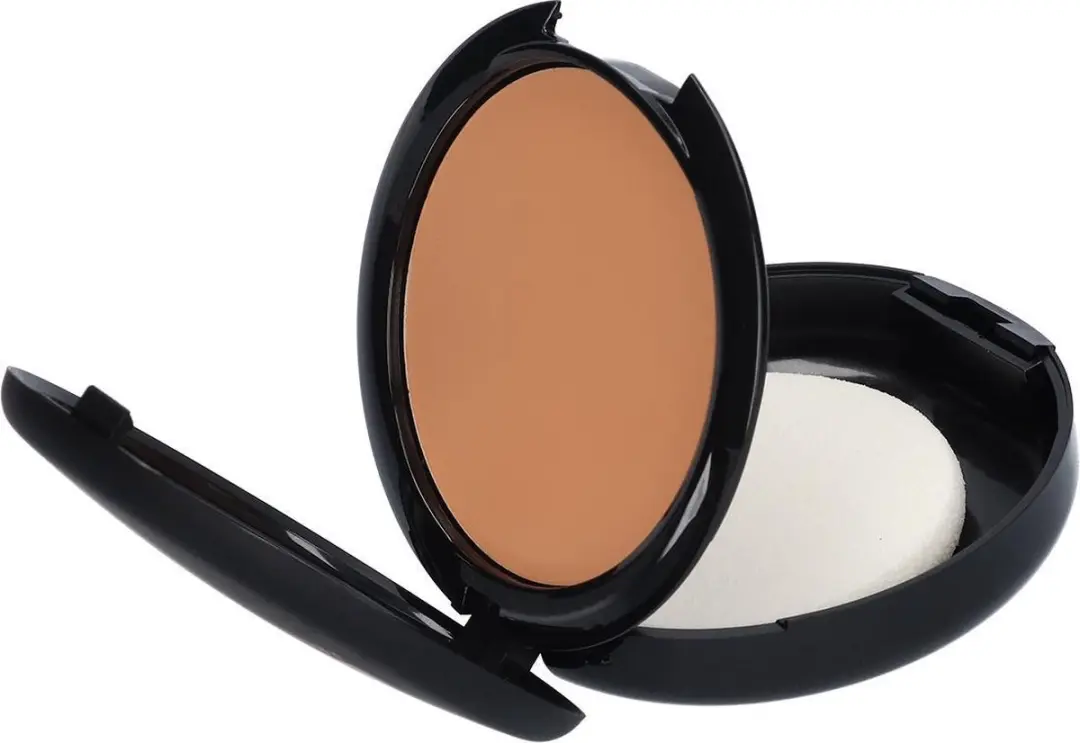 Make-up Studio Light Velvet Foundation WB4 Warm Beige - 8ml