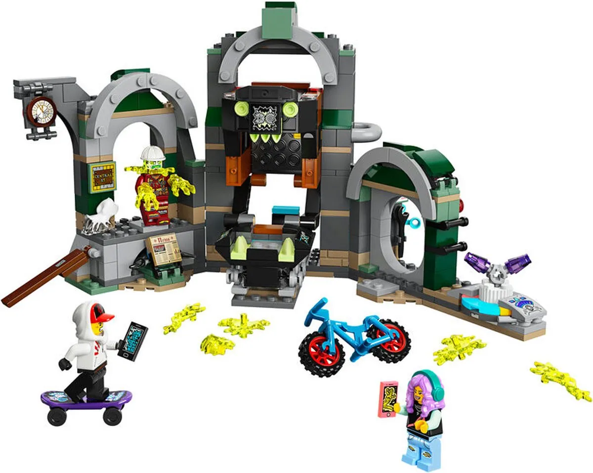 LEGO Hidden Side De Newbury Metro 70430 - 348 Stenen - 3 Minifiguren