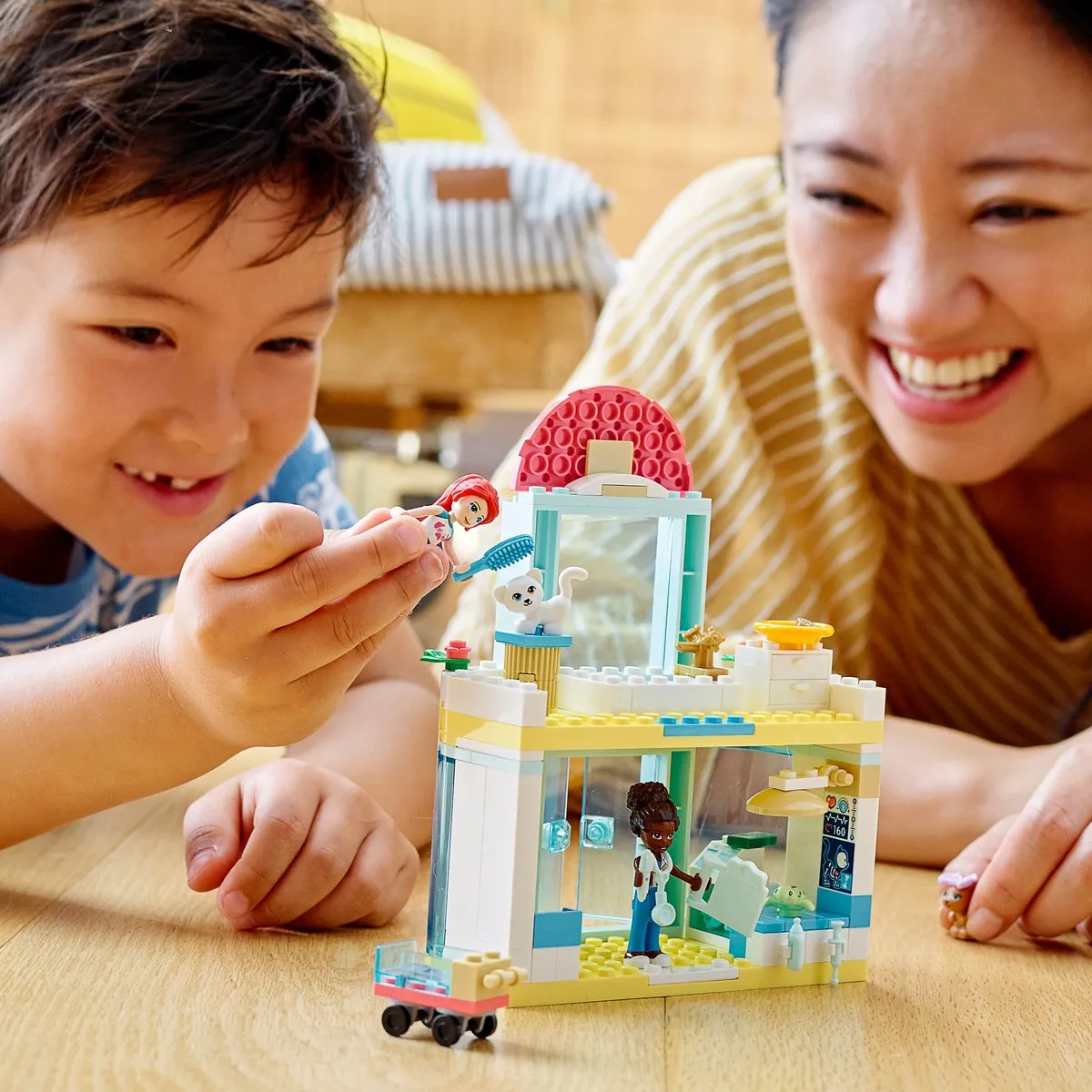 LEGO Friends Dierenkliniek 41695 - 111 Stukken