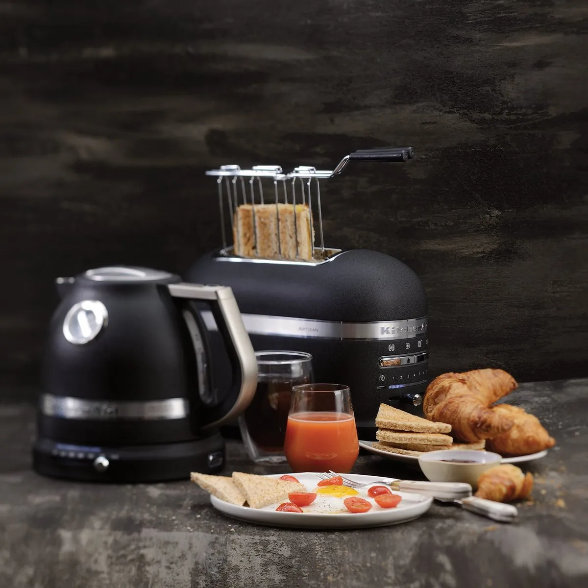KitchenAid 5KEK1522EBK Waterkoker 2400W - 1.5L - Mat zwart