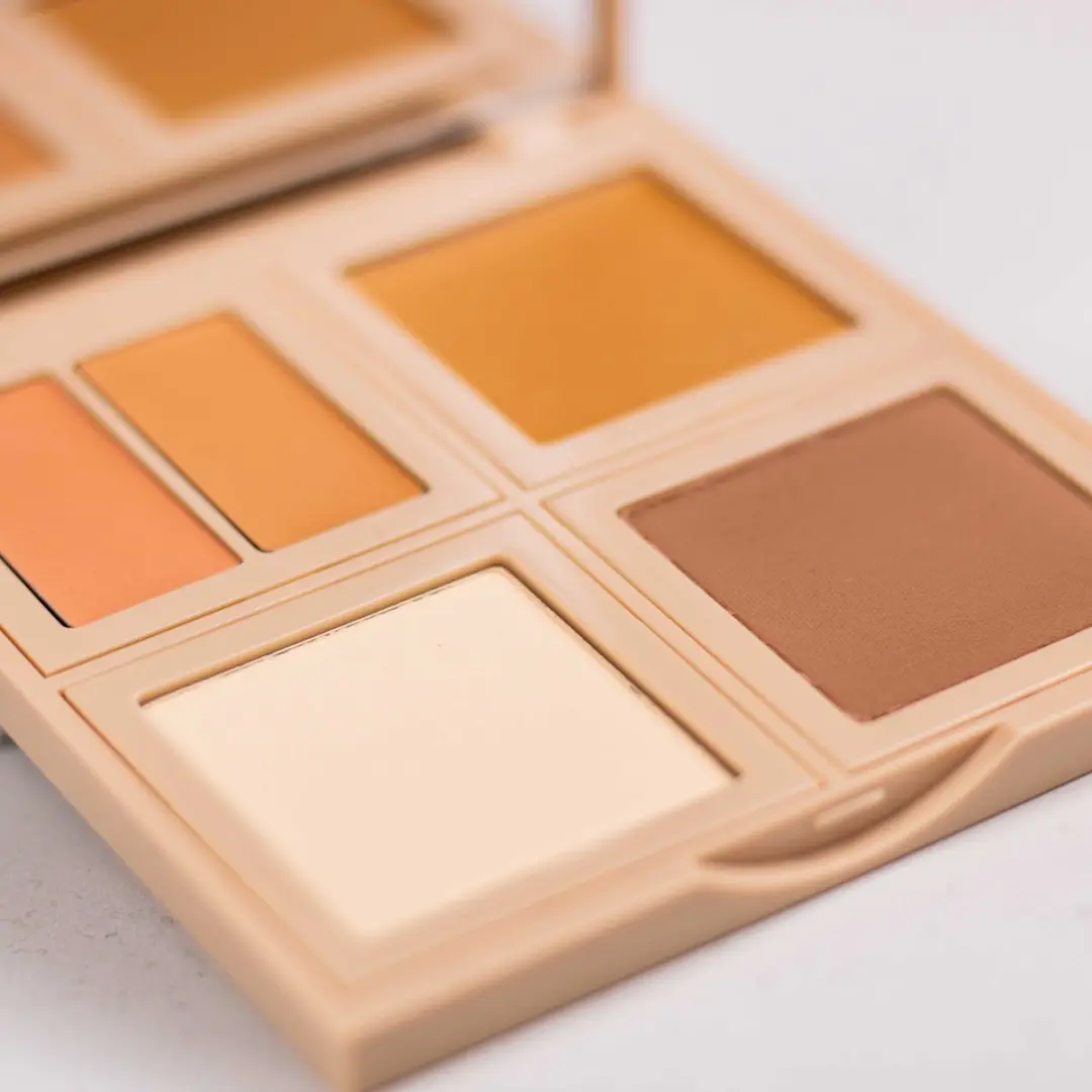 Bobbi Brown Essential 5-in-1 Face Palette Peach Bisque