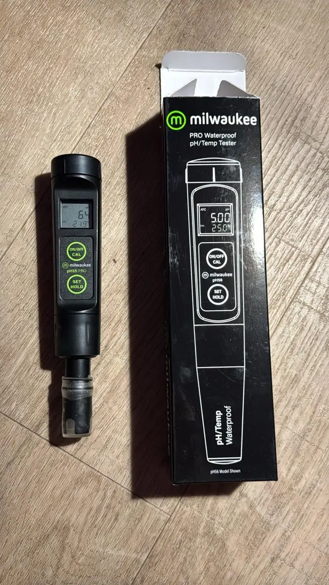 Milwaukee PH55 PRO Waterdichte pH Meter - ATC - 2x pH 4.01 buffer