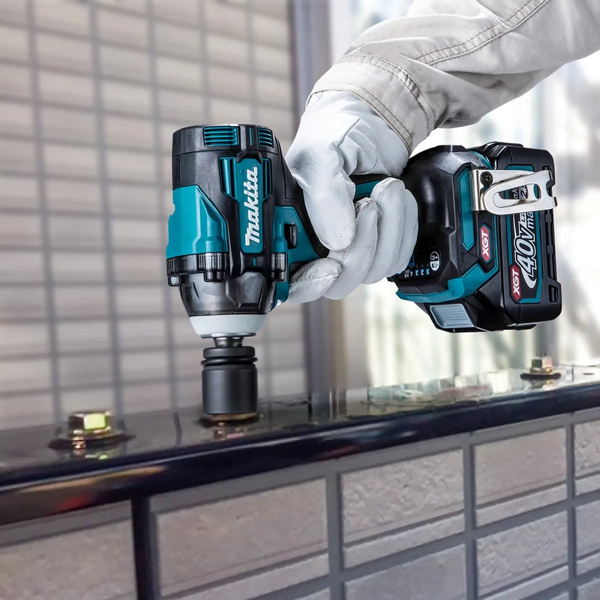 Makita TW004GD201 Accu Slagmoersleutel 350Nm - 2x 2.5Ah - afbeelding 6 van 6