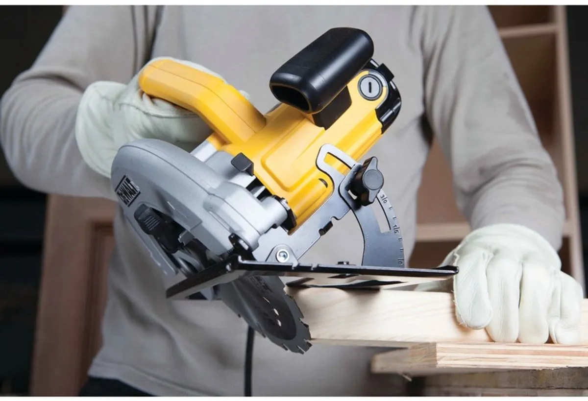 DeWalt DWE560 65mm DOC Cirkelzaag 184mm - 1350W - afbeelding 6 van 6