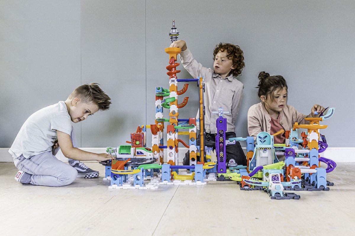 VTech Marble Rush Super Sky Tower Set XL300E Knikkerbaan - 143 Onderdelen - Incl. 10 Knikkers met Licht- en Geluidseffecten - Cadeau - Speelgoed Vanaf 4 Jaar