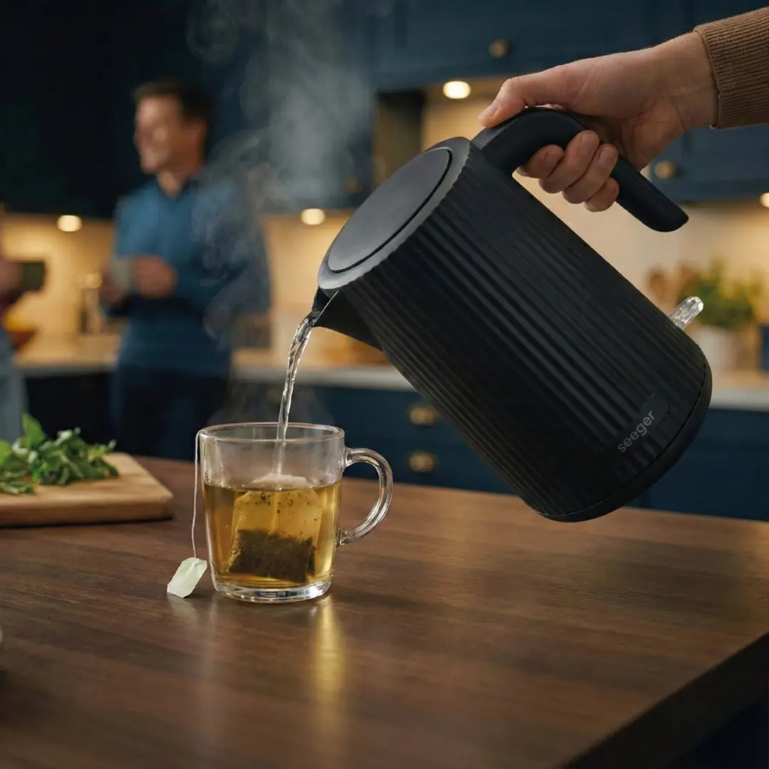 SEEGER Waterkoker SGR100BK Plissé Design - 1.7L 2200W Zwart