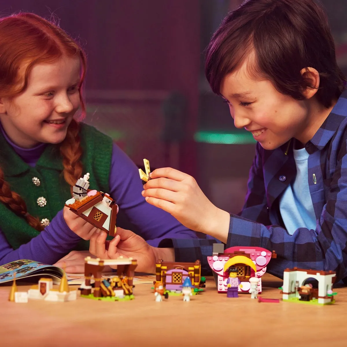 LEGO DreamZzz 40657 Droomdorp - 434 Stukken - 4 Minifiguren