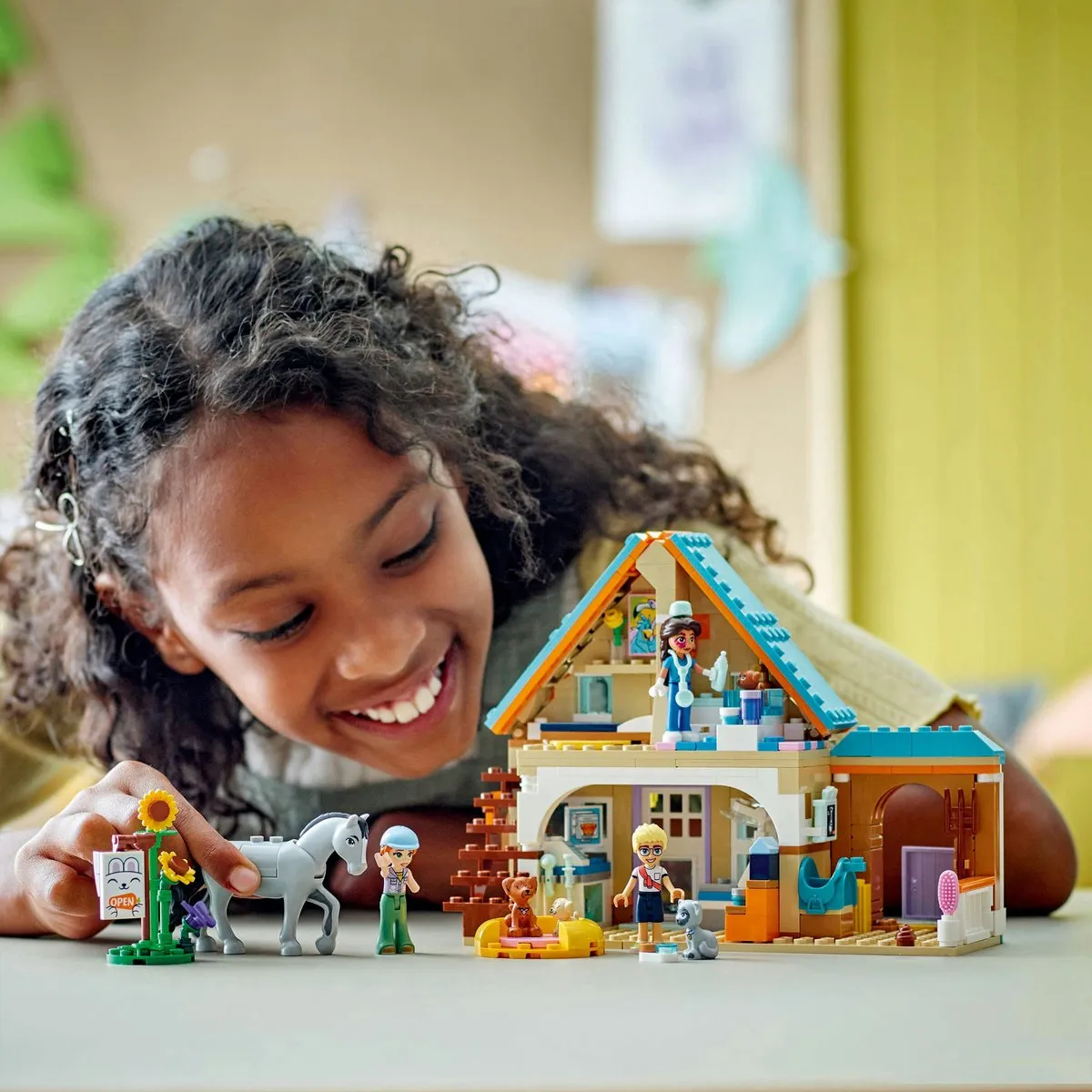 LEGO Friends Dierenkliniek 42651 Bouwpakket - 428 Stukken