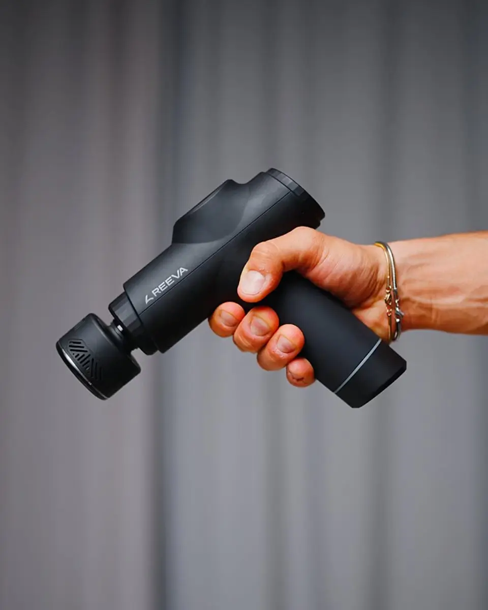 Reeva Ember Pro Massagegun - Zwart - 5 Koppen