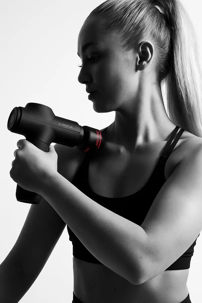 Reeva Ember Pro Massagegun - Zwart - 5 Koppen