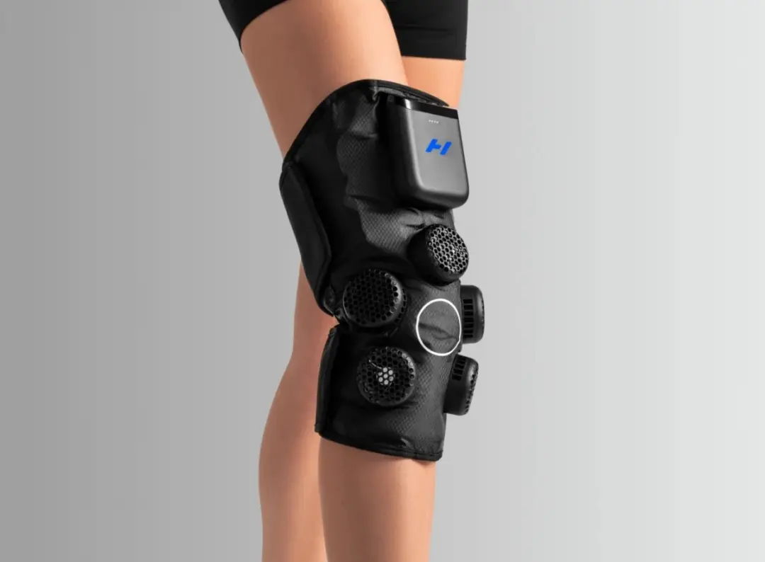 Hyperice Contrast 2 Knie Zwart - Elektronische kniewrap - afbeelding 6 van 6