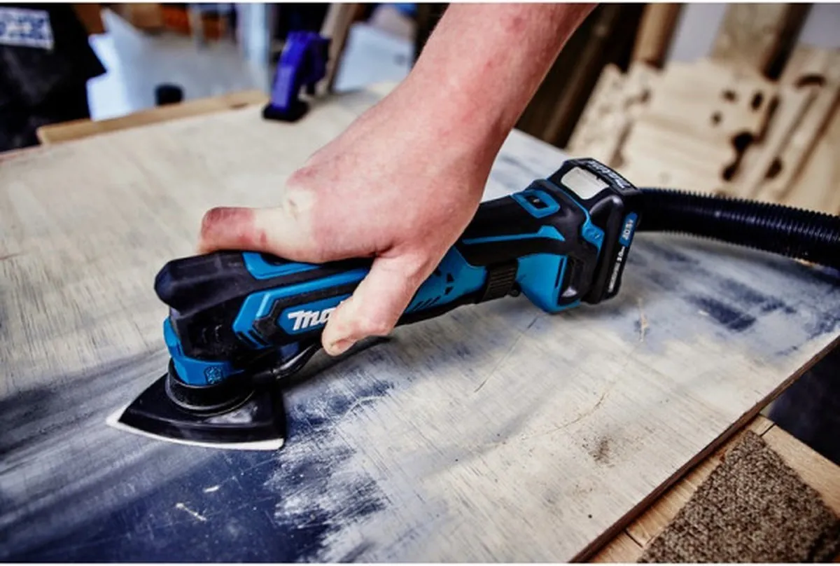 Makita TM30DSMJX5 Multitool Set - 10.8V - 2x 4.0Ah Accu - 12 Accessoires