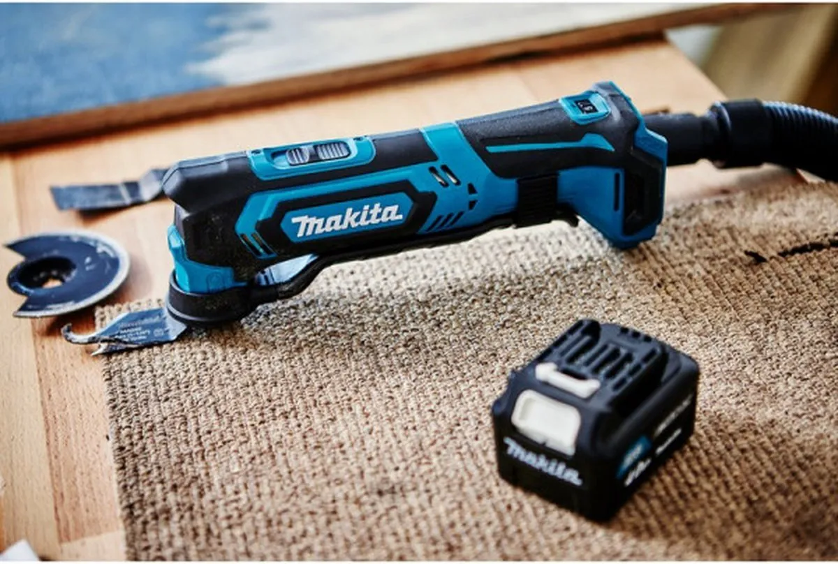 Makita TM30DSMJX5 Multitool Set - 10.8V - 2x 4.0Ah Accu - 12 Accessoires