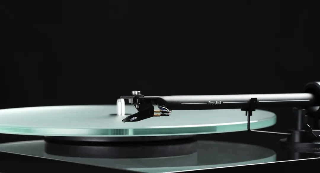 Pro-Ject Debut EVO 2 PRODE2HS Platenspeler - Hoogglans Zwart