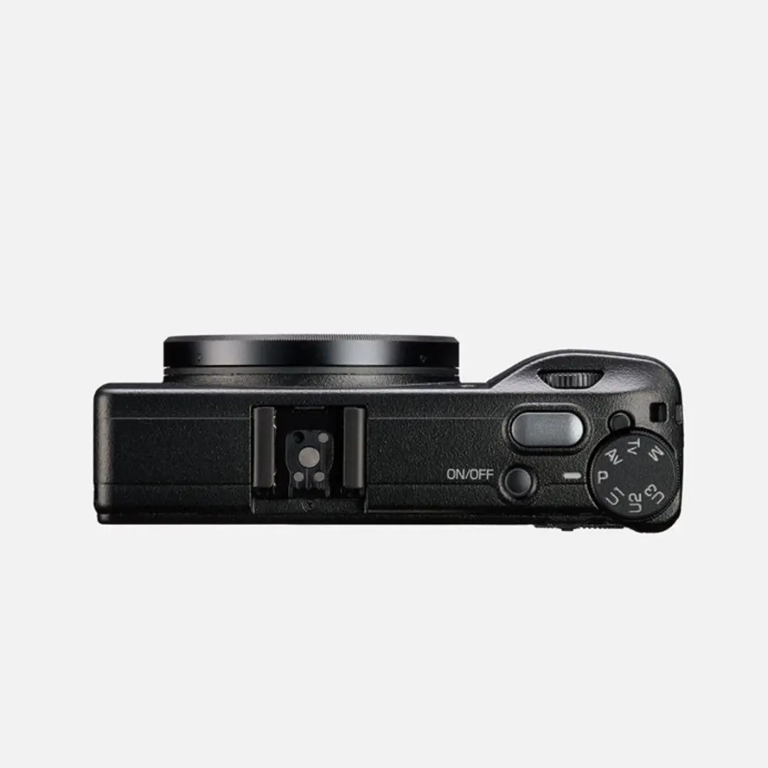 Ricoh GR IIIx HDF Compactcamera 24,24 MP - Zwart