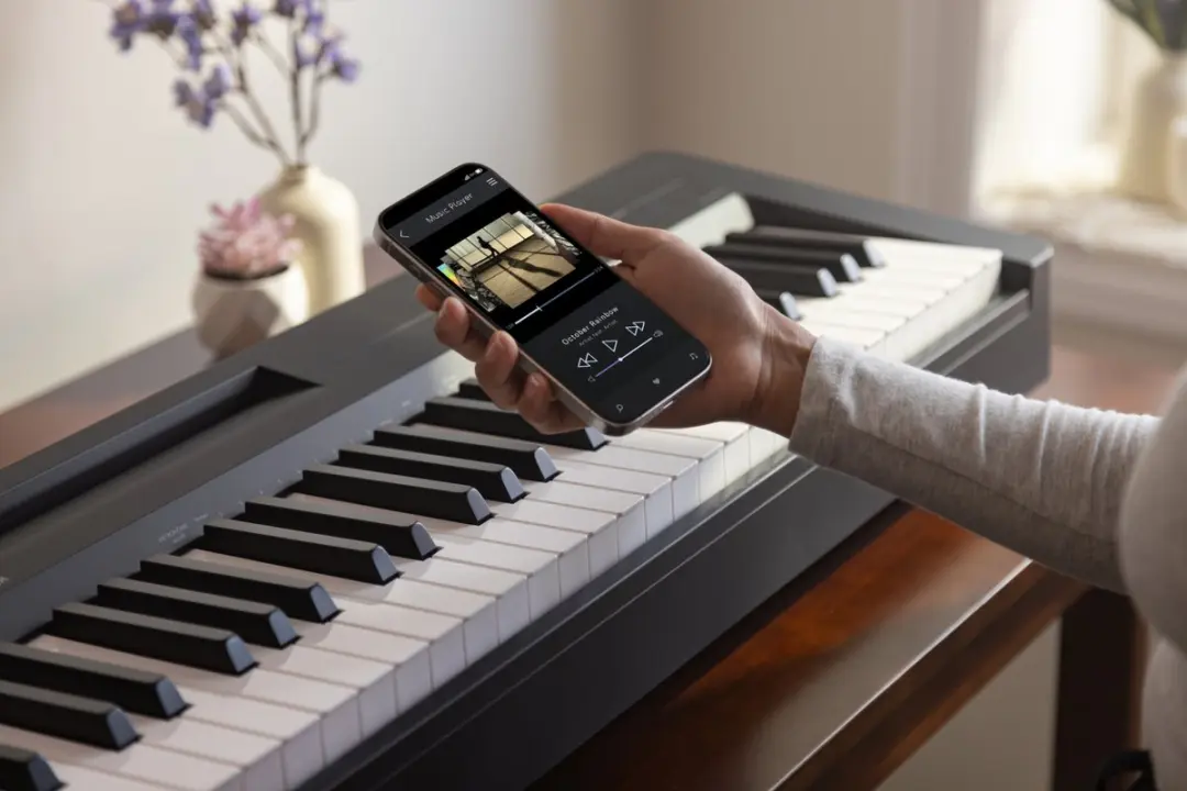 Yamaha P-145BT Digitale Piano - 88 Toetsen - Zwart - afbeelding 6 van 6