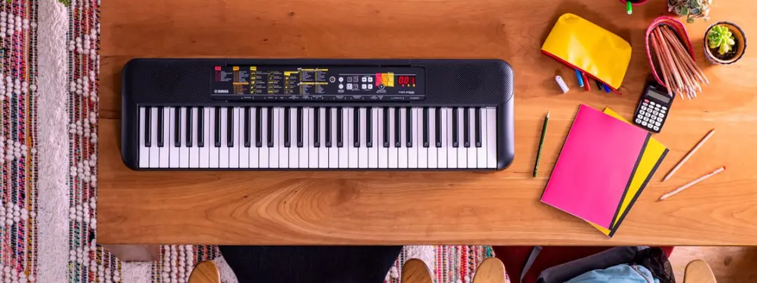 Yamaha PSR-F52 Keyboard - 61 Toetsen - Zwart