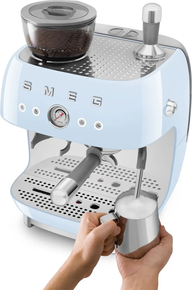 Smeg EGF03 Espressomachine met bonenmaler - Pastelblauw - afbeelding 6 van 6