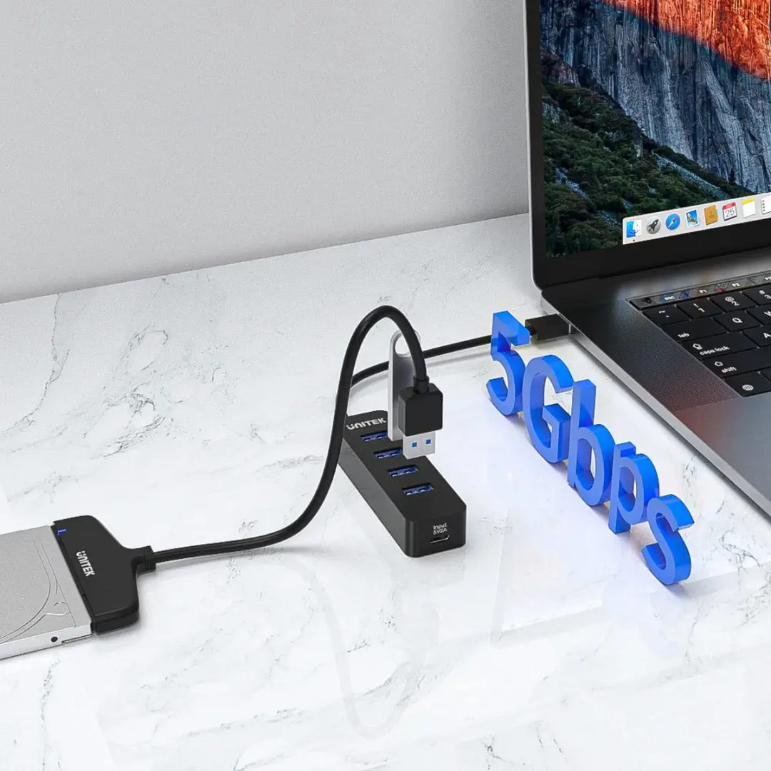 Unitek Hub USB-C H1117B 4x USB-A Poorten - 10W Voeding - Zwart