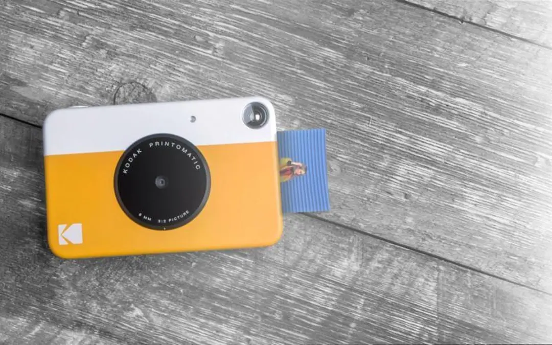 Kodak Printomatic Instant Camera - Geel