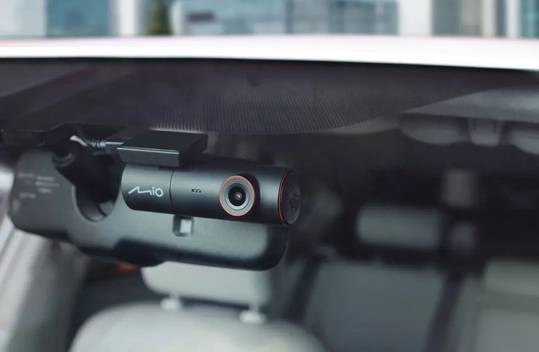 Mio MiVue J30 Dashcam 4MP - Zwart