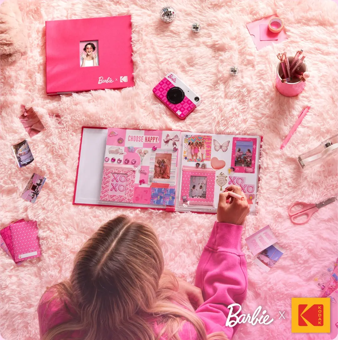 Kodak Printomatic Barbie Iconic Style Instant Camera - Roze - afbeelding 6 van 6