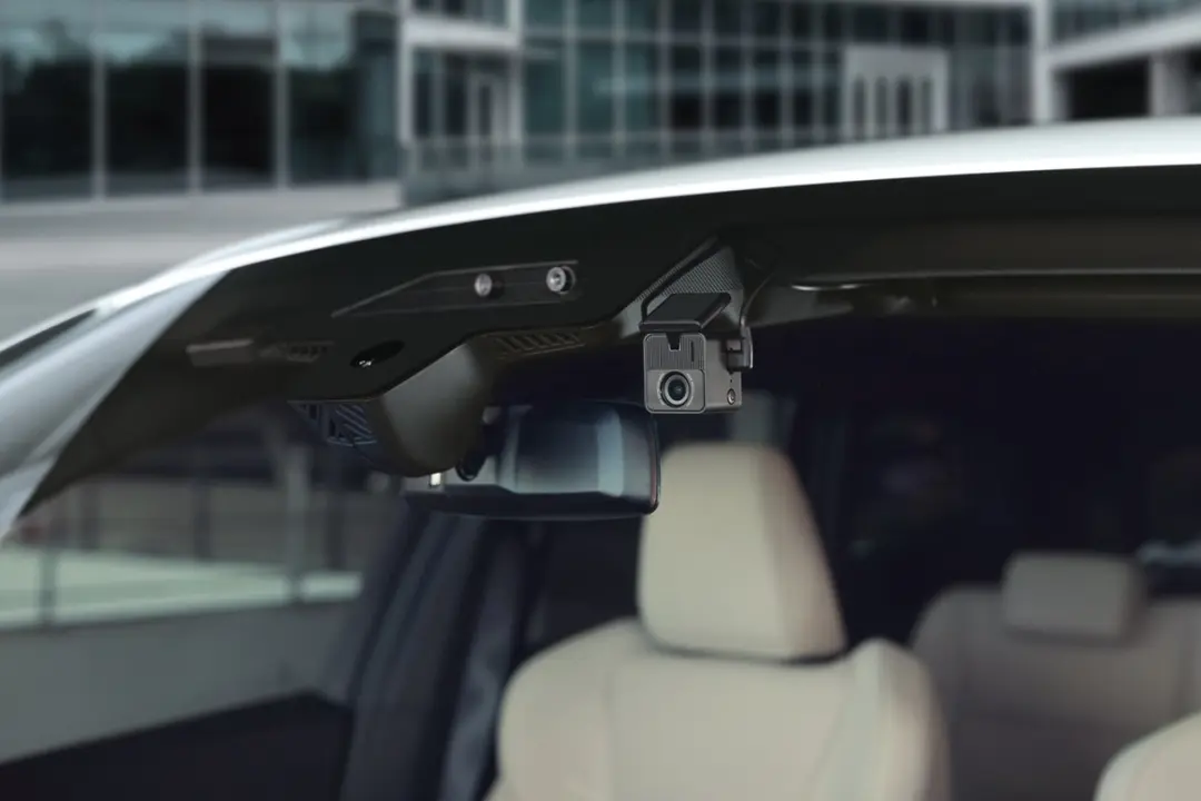 Mio MiVue J20 Dashcam - 2MP - Wi-Fi - Zwart