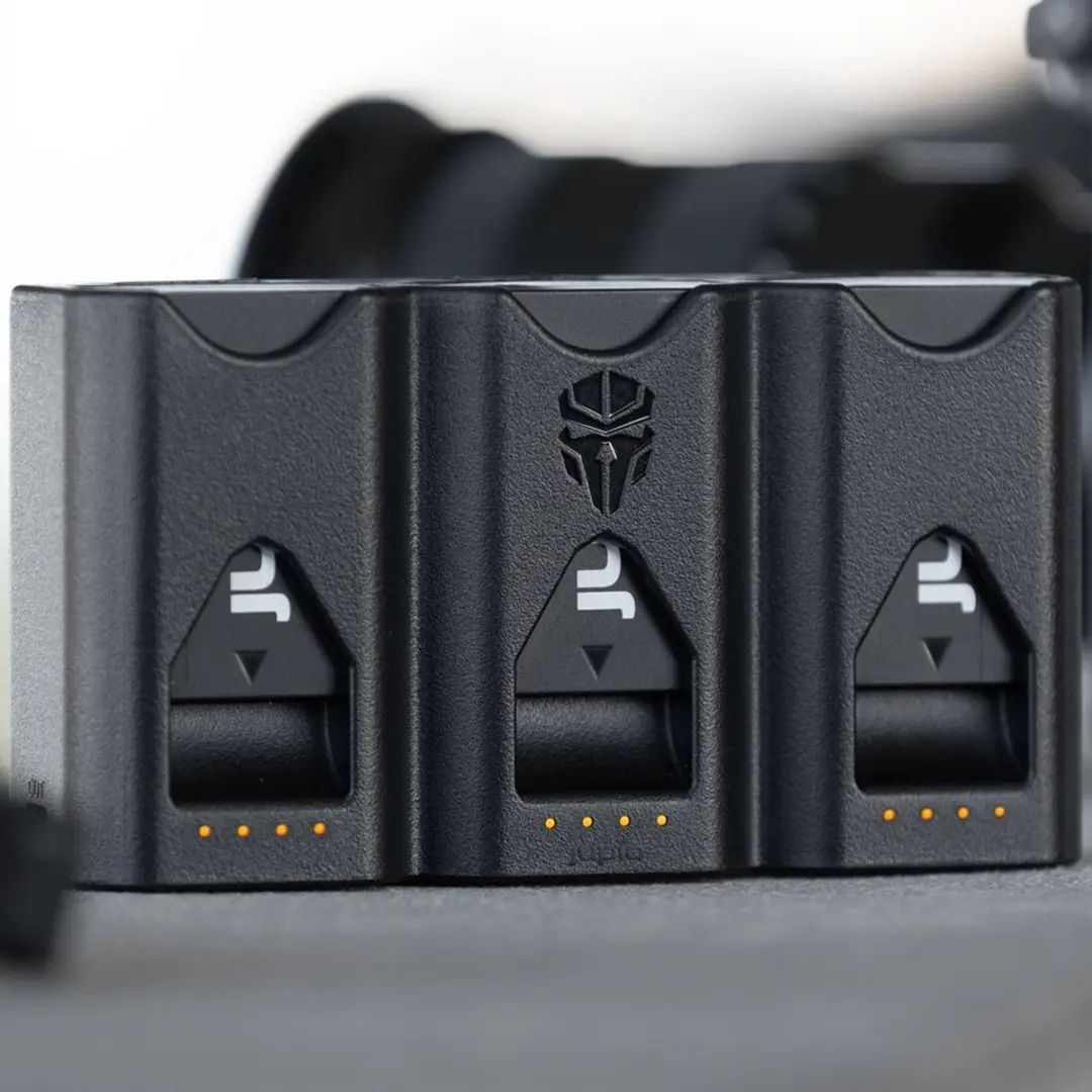 Jupio Pr1me Gear Tri-Charge JTC-FZ100