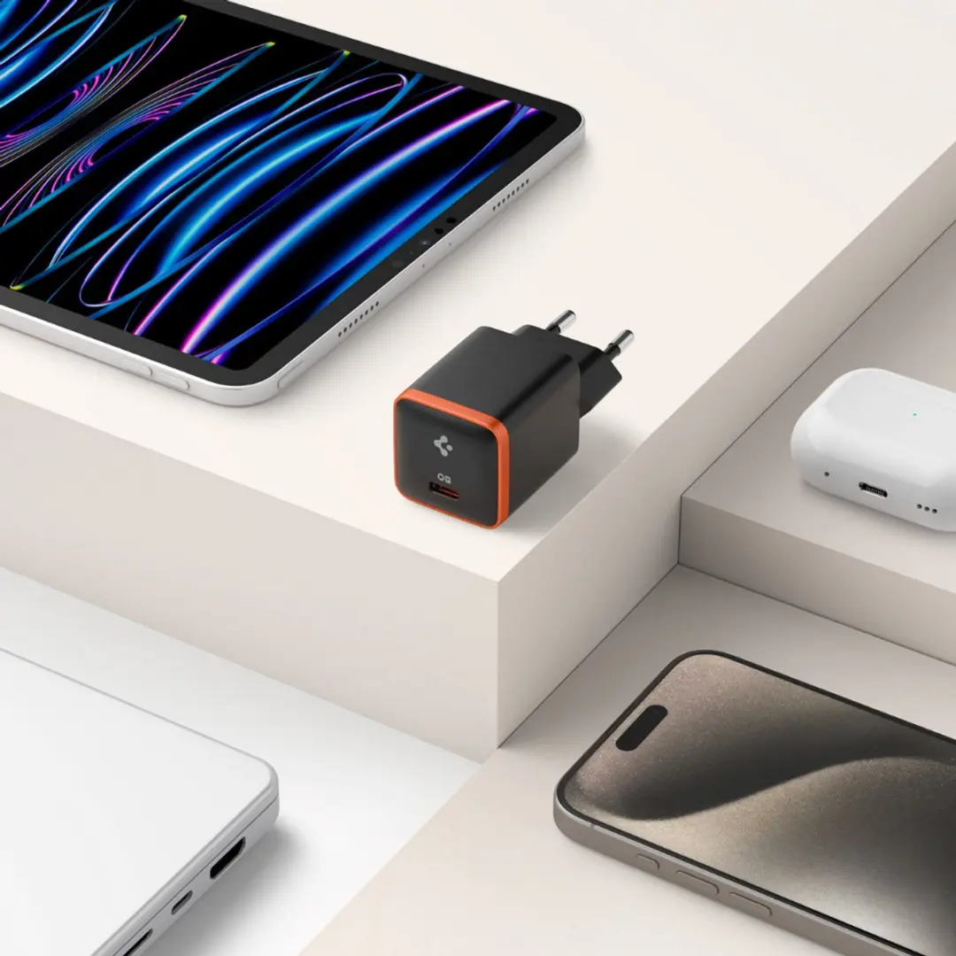 Spigen ArcStation Essential ACH08448 USB-C Wandoplader 30W - Zwart