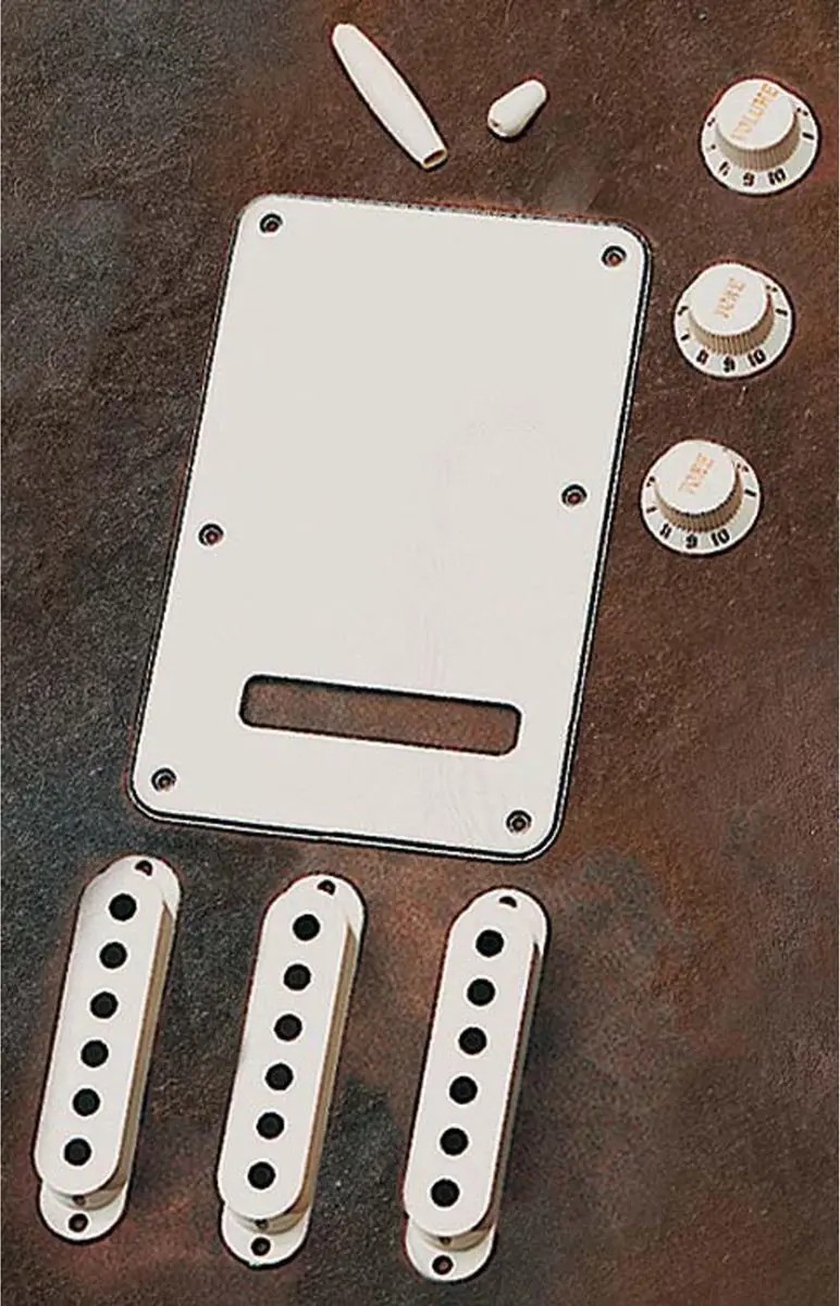 Fender Strat Accessory Kit