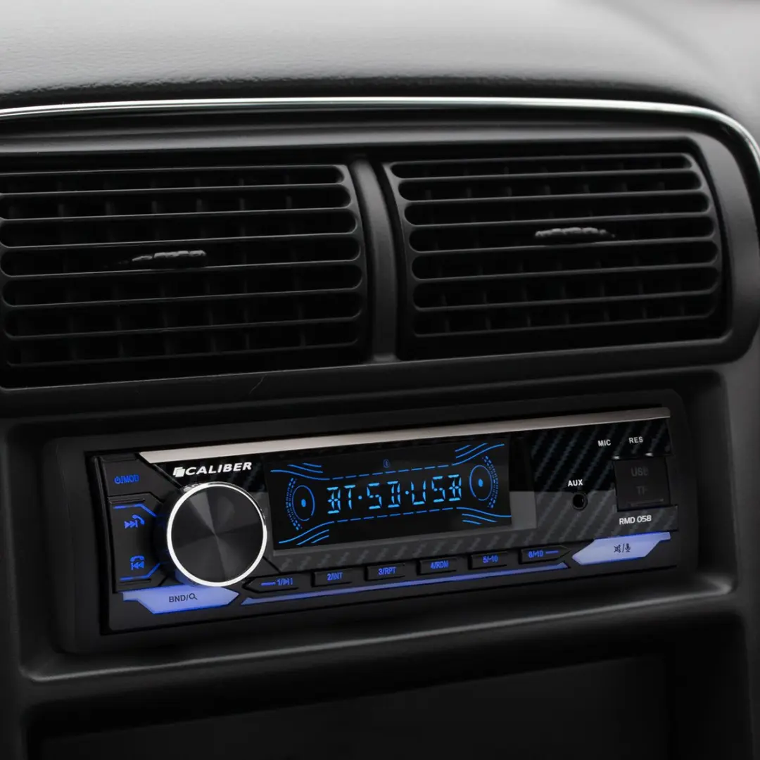 Caliber RMD058 Autoradio 4x100W - 1-DIN - Multicolor Display