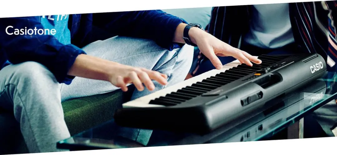 Casio CT-S200 Beginnerskeyboard - 61 Toetsen - Zwart