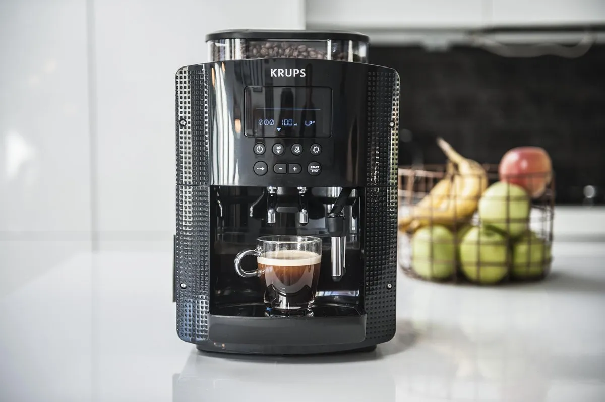 Krups Essential EA8150 Volautomatische Espressomachine - Zwart