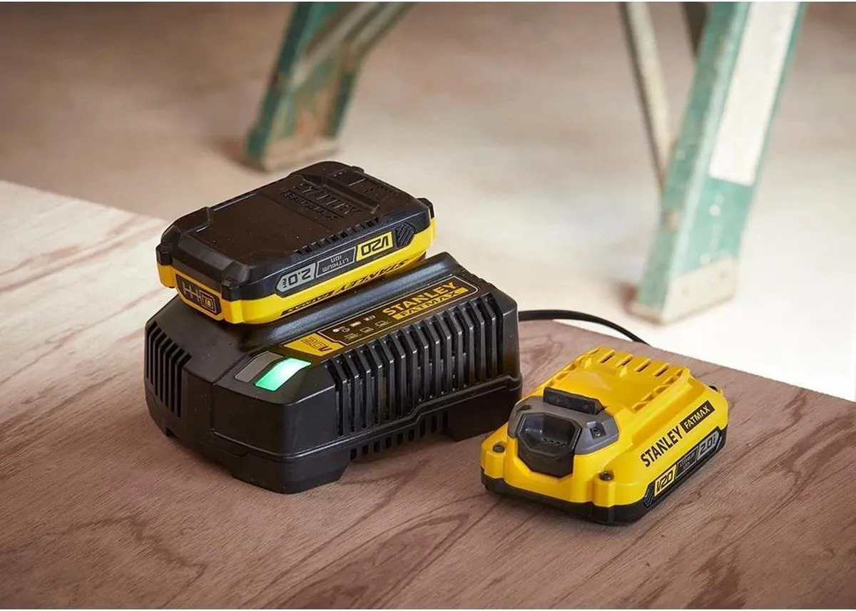 Stanley Accu-Slagschroevendraaier V20 SFMCF820D2K - 2x 2000mAh - 3 Snelheden